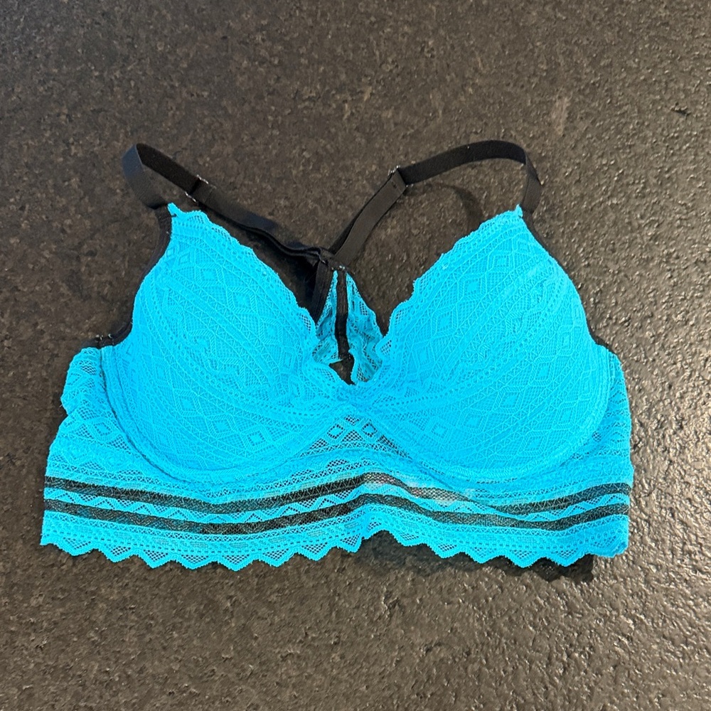 Victoria's Secret Turquoise Lace Bra